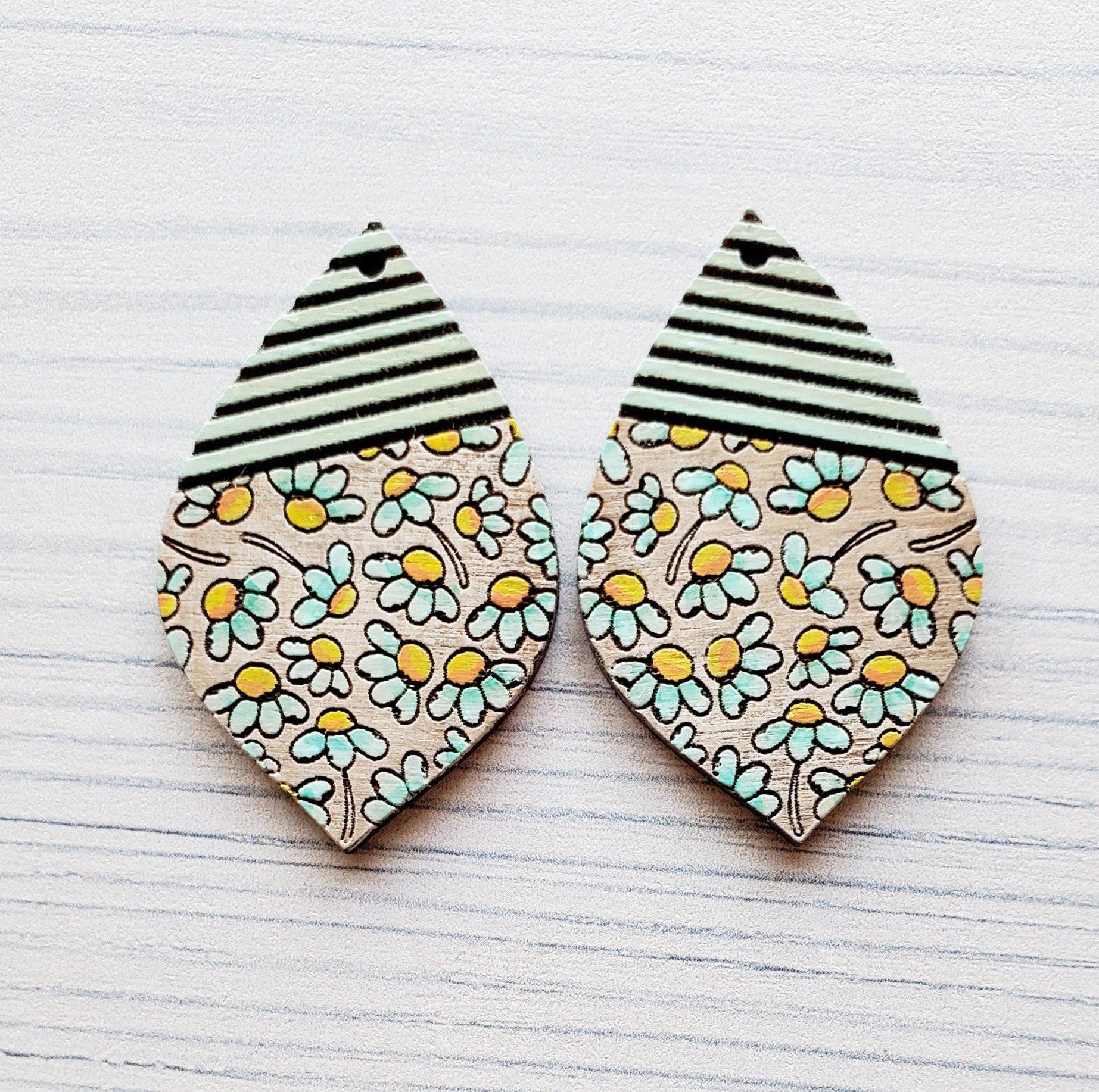 Daisy And Stripes Laser Engraved Earrings Digital Download